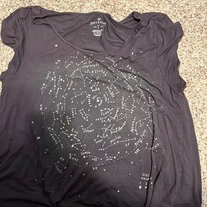 American Eagle T shirt